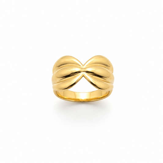 Endearing Bow 18K Gold Statement Ring