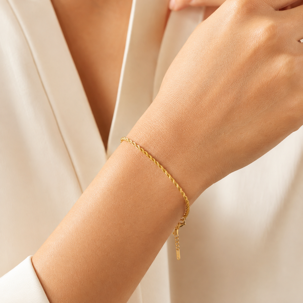 Delicate Twisted Rope Chain 18K Gold Braclet