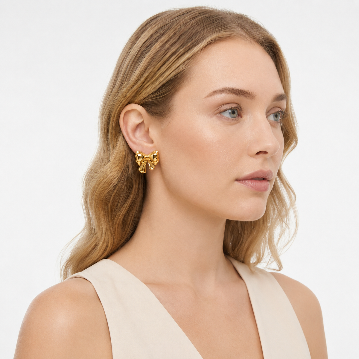Dainty 18K Gold Bow Stud Earrings