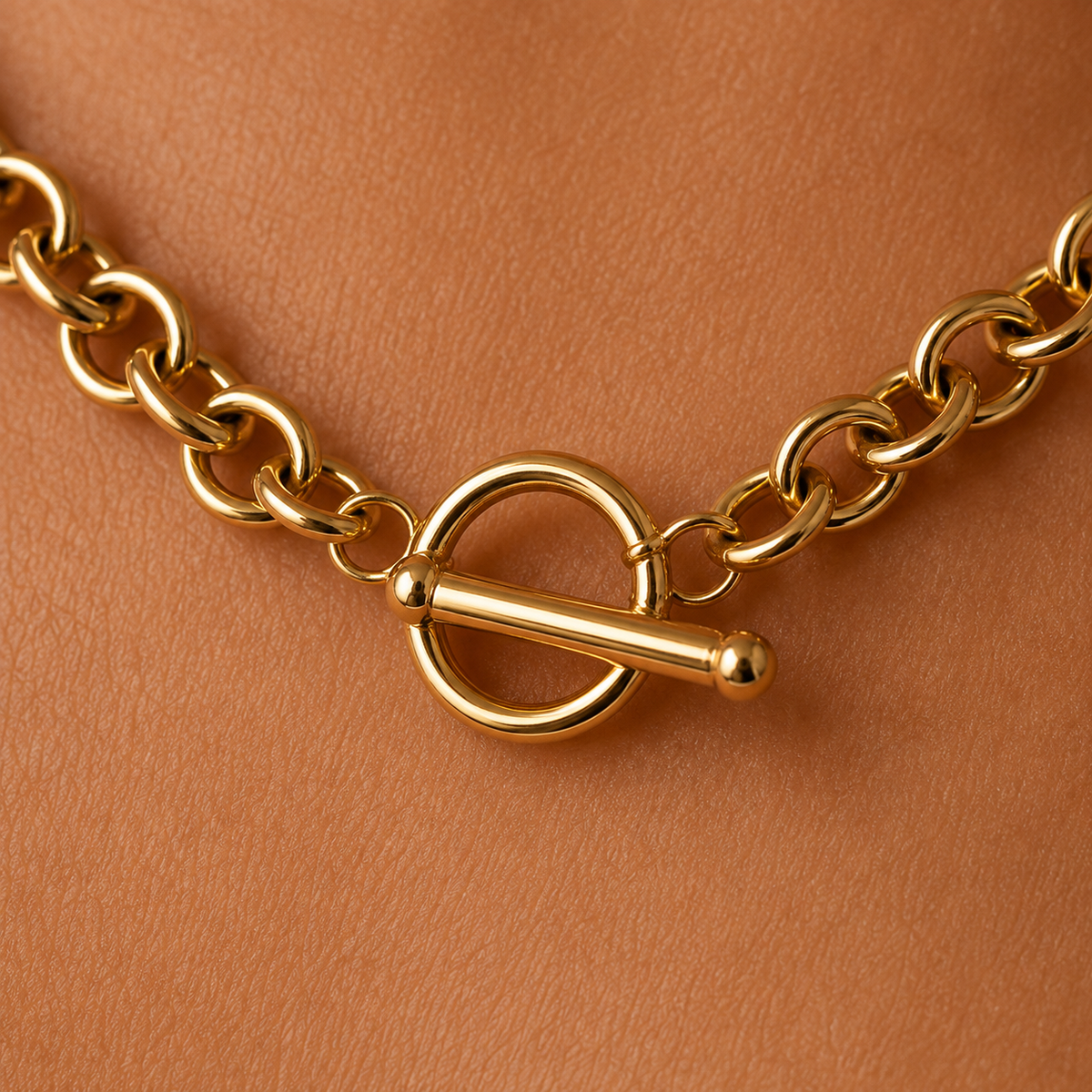 Chunky Toggle Link 18k Gold Chain Necklace