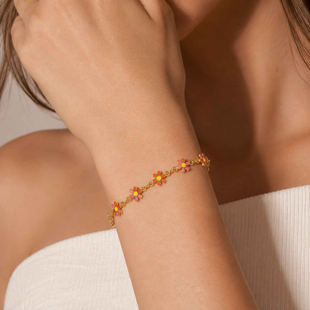 Daisy Charm 18K Gold Chain Bracelet