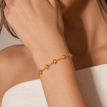 Daisy Charm 18K Gold Chain Bracelet