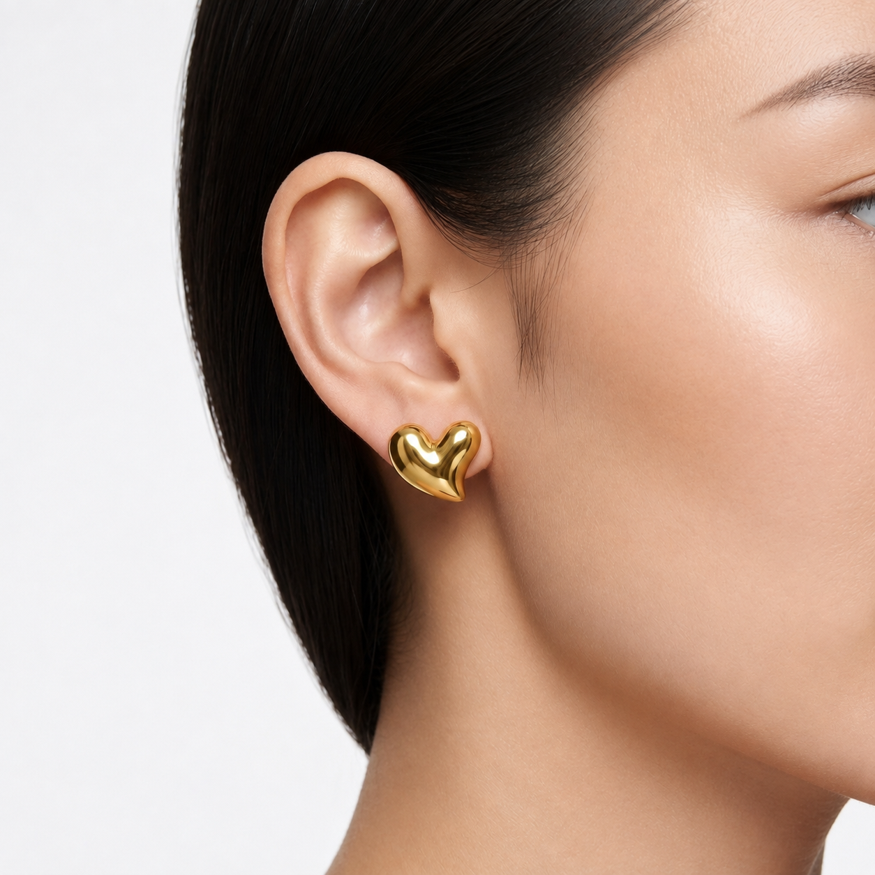Voluminous Heart 18K Gold Stud Earrings