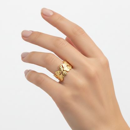 Timeless Daisy 18K Gold Statement Ring