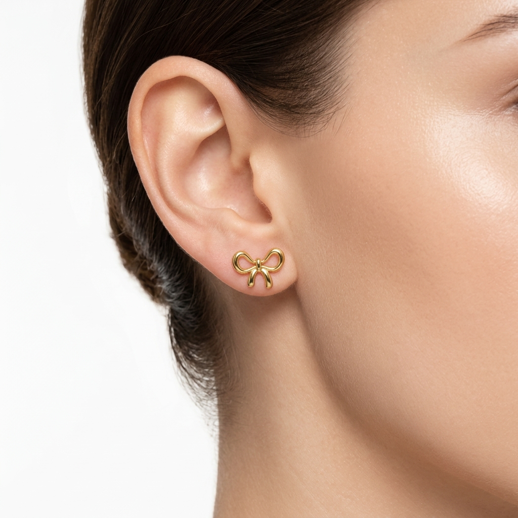 Elegant 18K Gold Bow Stud Earrings