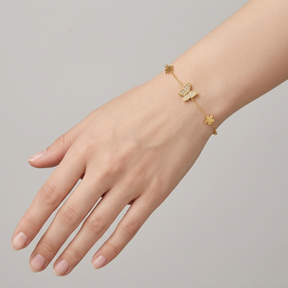 Sparkling Butterfly and Lucky Clover 18K Gold Chain Bracelet
