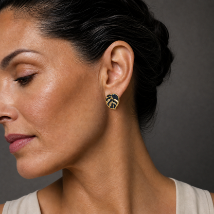 Verdant Striped Leaf 18K Gold Stud Earrings